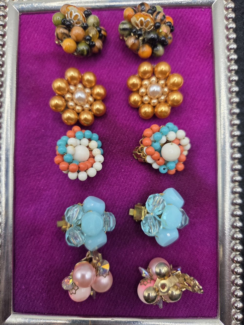 1374.  5 Pair Of Vintage Beaded Clip On Earrings